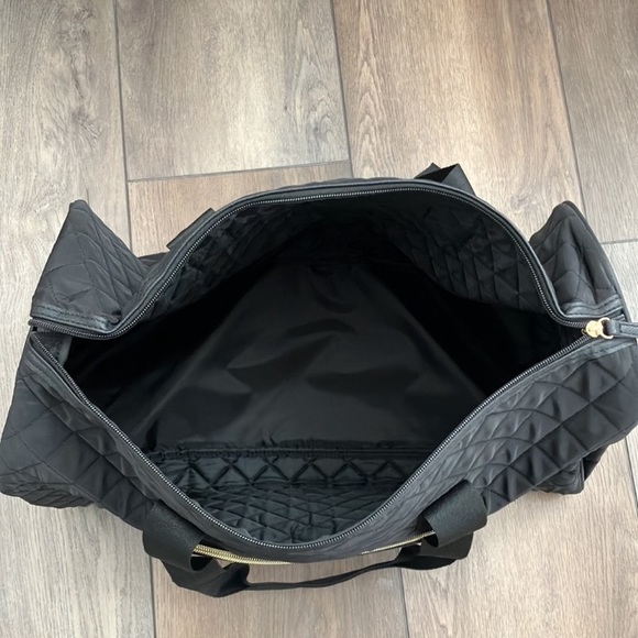 NEW Black Quilted Weekender Bag - Picture 6 of 8